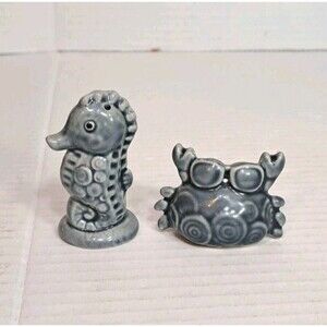 Salt & Pepper Shakers Blue Ocean Beach Sea Horse & Crab 2.5" Collectible Set